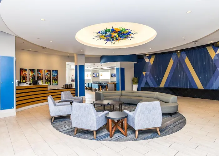 Holiday Inn Express & Suites Downtown Louisville By Ihg